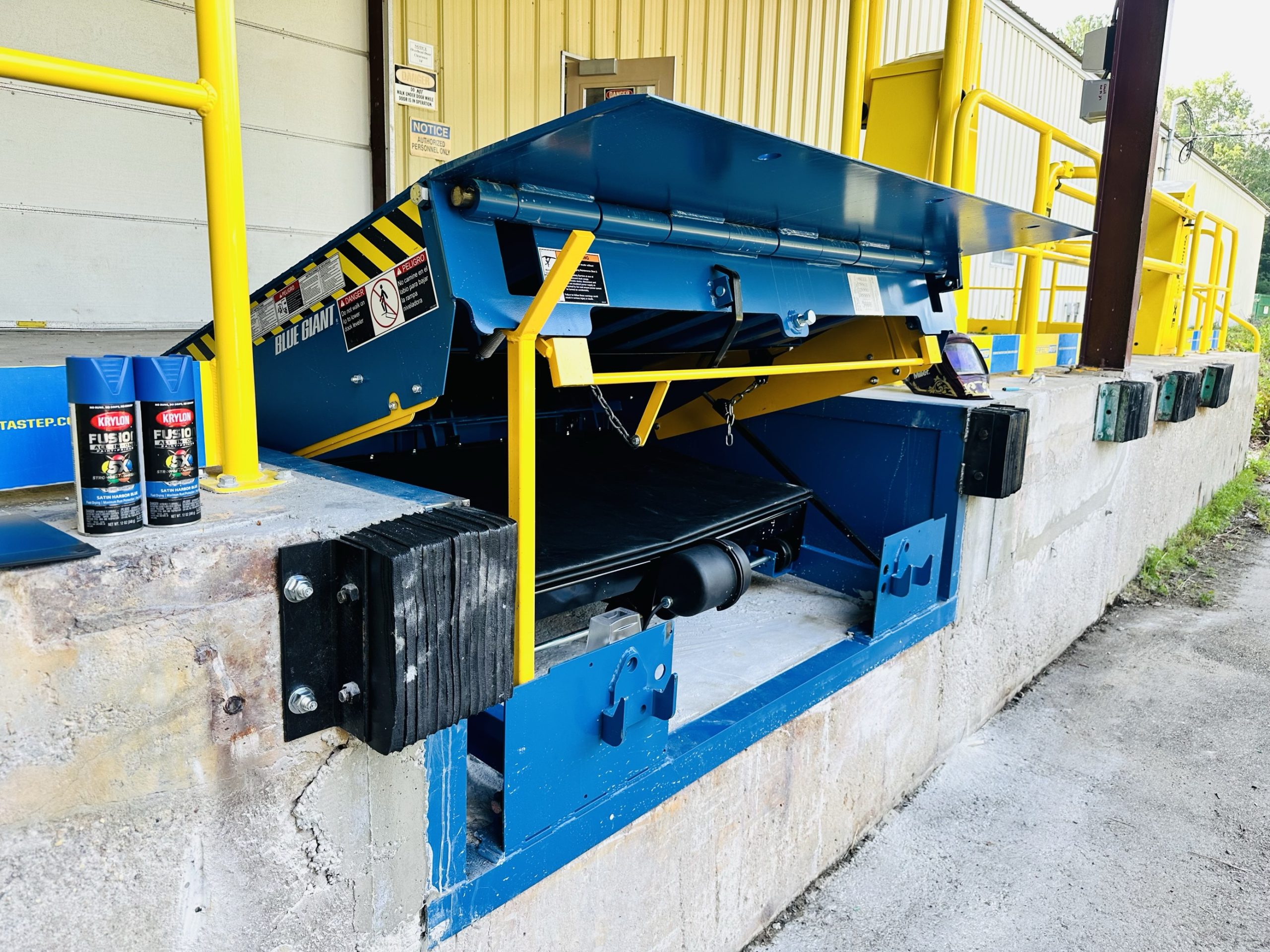Dock leveler